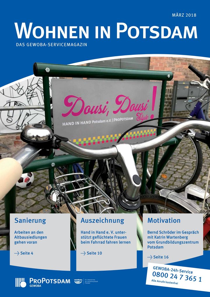 März-Cover des Gewoba-Servicemagazins Wohnen in Potsdam mit einem Fahrradlenker und einem Fahrradständer mi pinker Schrift
