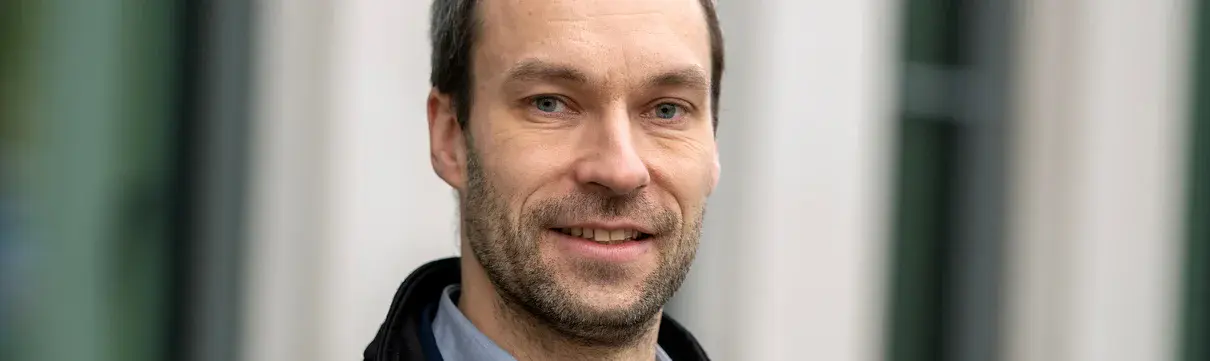Portrait Gregor Heilmann, Foto: Stefan Gloede Portraitbild von Gregor Heilmann, Geschäftsführer der GEWOBA