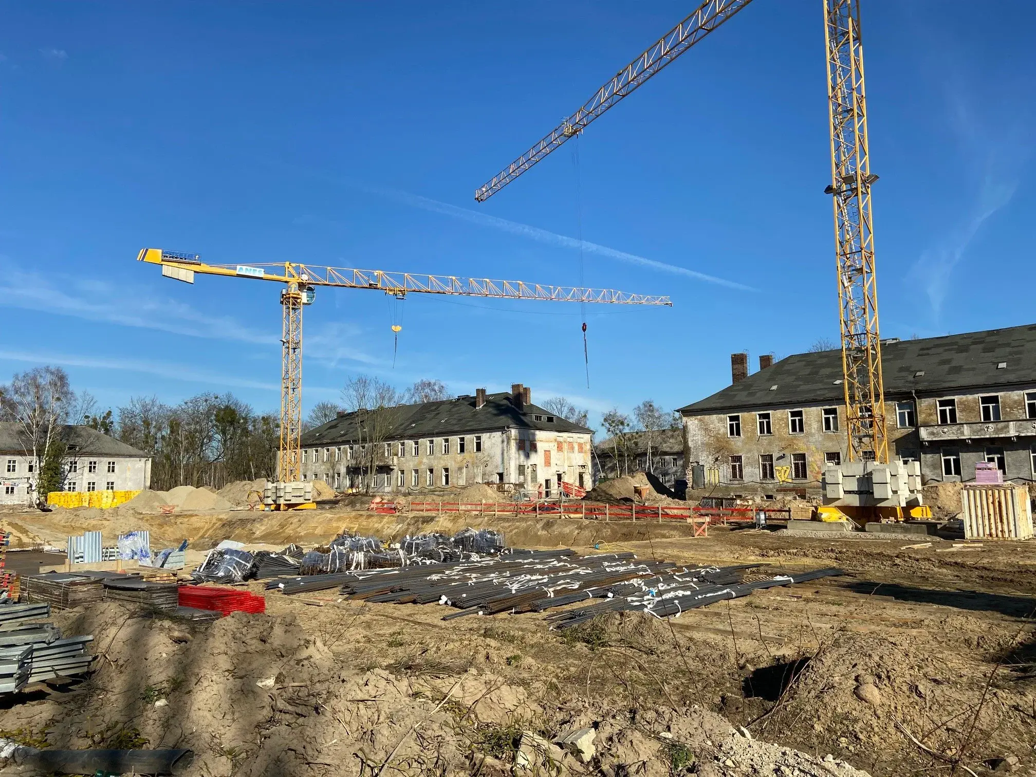 20220308_Krampnitz_Baustelle_kuenftige_Grundschule02__c__Anna_Winkler.jpg