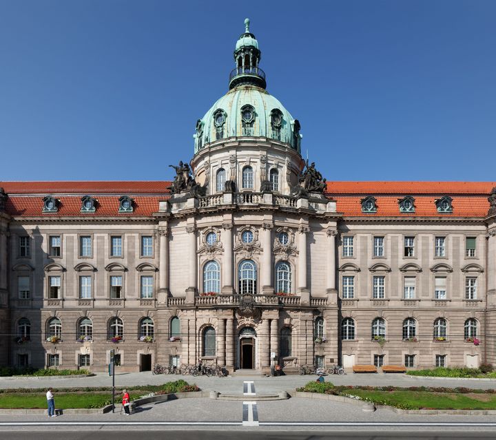 Das Potsdamer Rathaus von außen