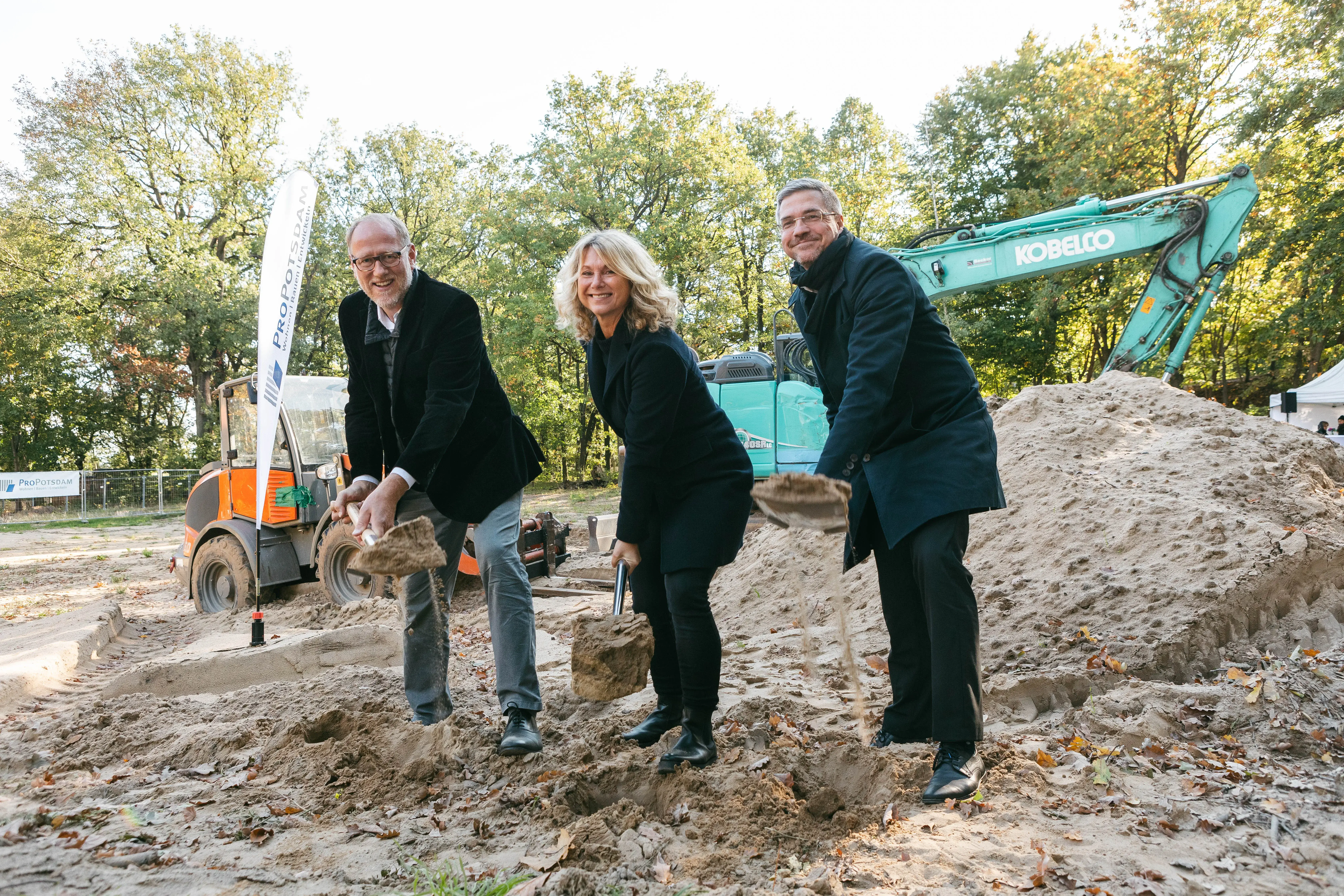 20241016_Spatenstich für Schulersatzbau an der Pirschheide_Foto Konstantin Börner 20241016_Spatenstich für Schulersatzbau an der Pirschheide_Foto Konstantin Börner