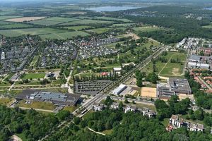 Das Foto zeigt eine Luftaufnahme des Volksparks Potsdam.